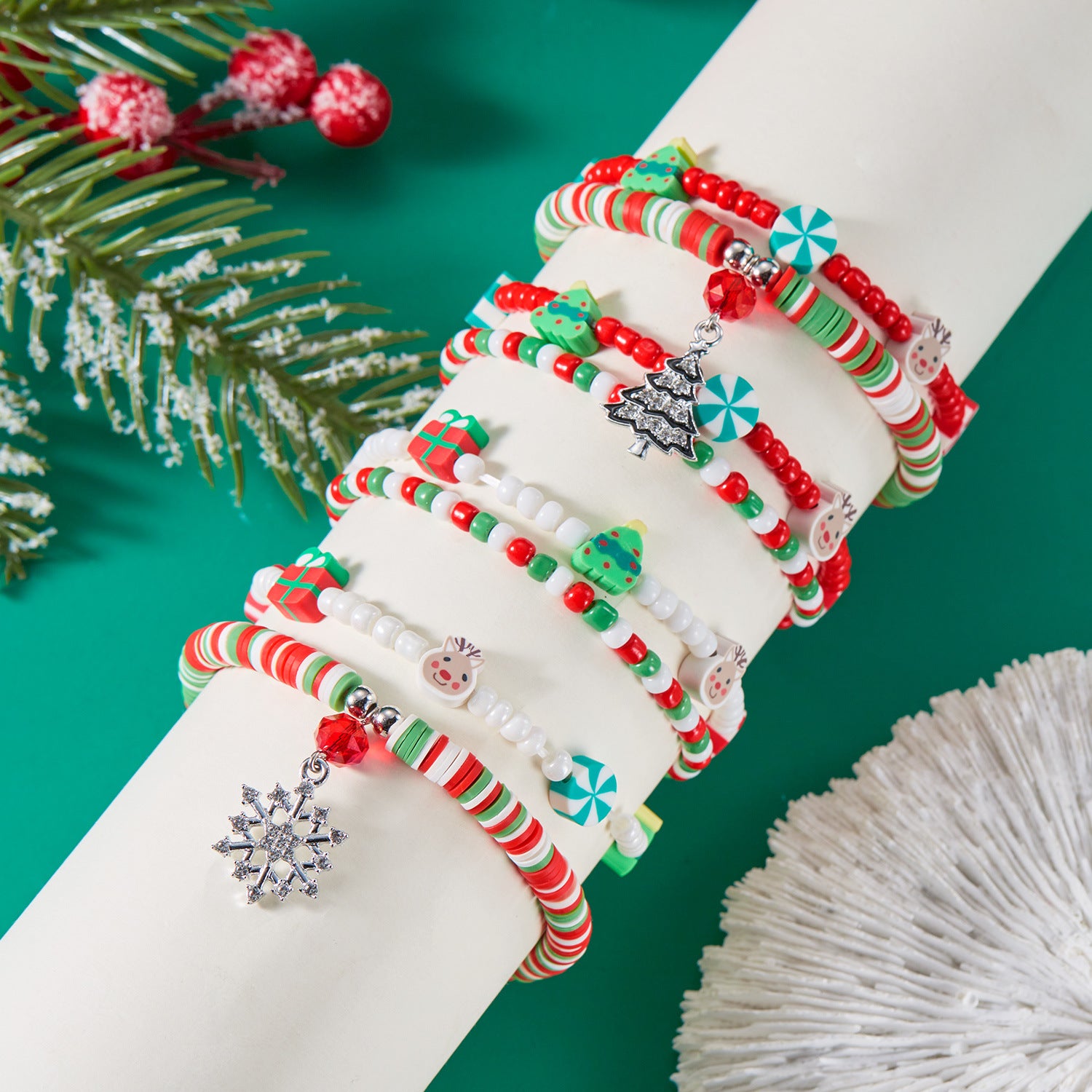 Wholesale Christmas rice beads soft y Christmas tree snowflake bracelet
